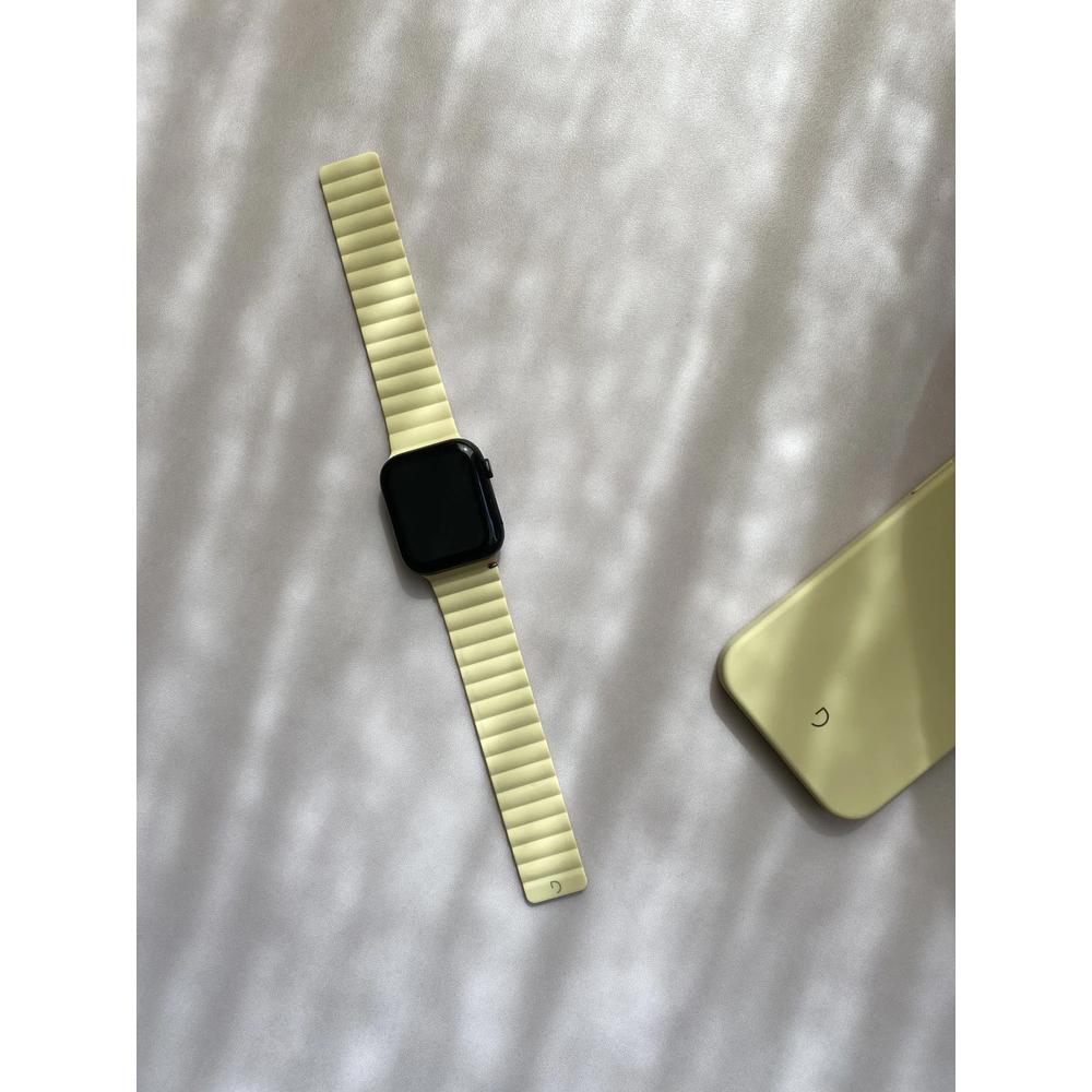  Ремешок Decoded Sillicone Magnetic Traction Strap для Apple Watch 6/SE/5/4 (44mm) силиликон,желтый